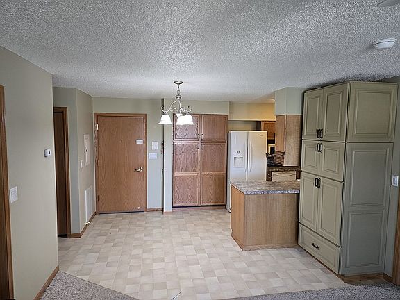 2nd image of 520 Wilson St Unit 3