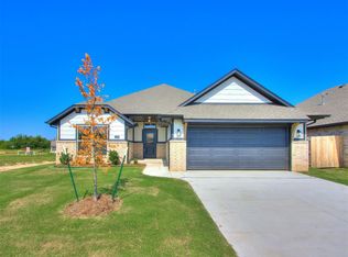 7701 Wilshire Woods Dr, Yukon, OK 73099