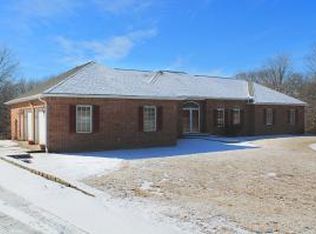 19281 N Drew Rd, Centralia, MO 65240