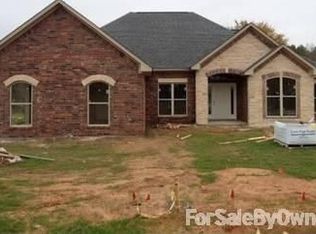 72 Silverhill Dr, Texarkana, TX 75503