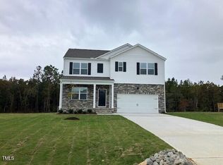 129 Calebs Corner Pl, Spring Lake, NC 28390