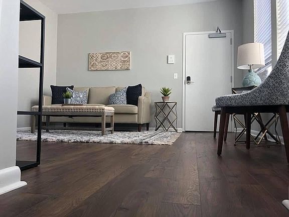 3rd image of 2545 Oak St APT 12
