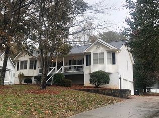 594 Maplelake Dr, Acworth, GA 30101