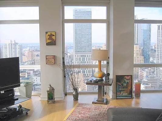 Rented by Citi Habitats | media 32