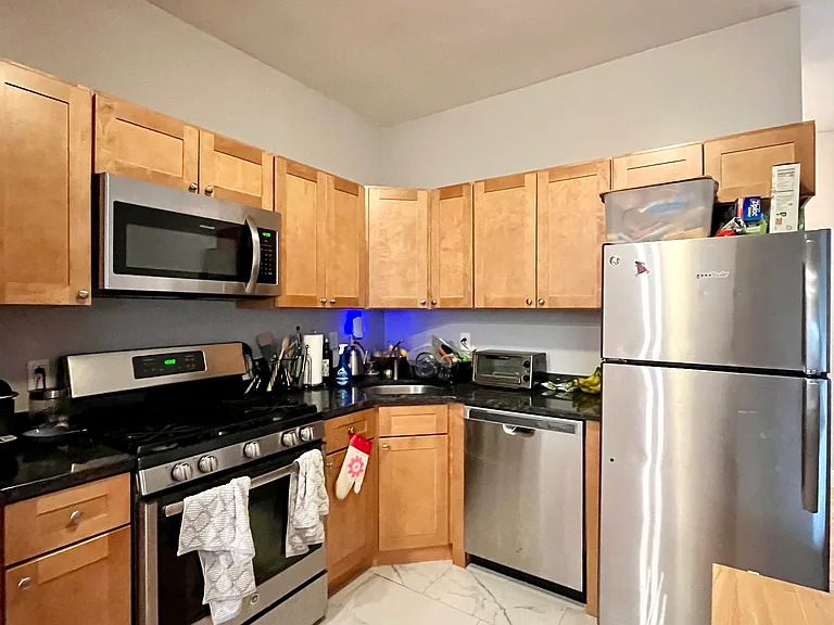21 M St #1 — Photo 1