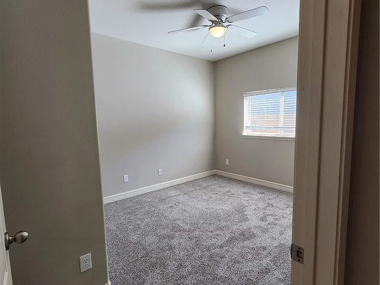 2221 Crystal Bay Dr — Photo 4