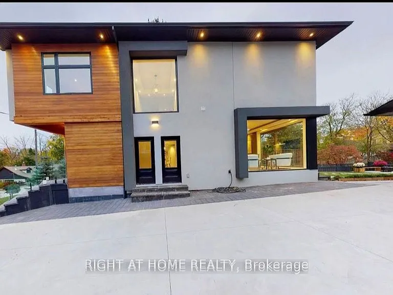 81 Joseph St E — Photo 1