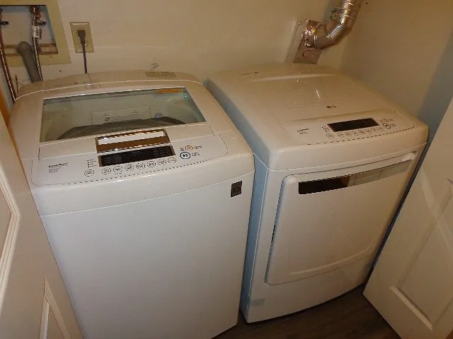 954 Schneitter Cir #H-5 — Photo 24
