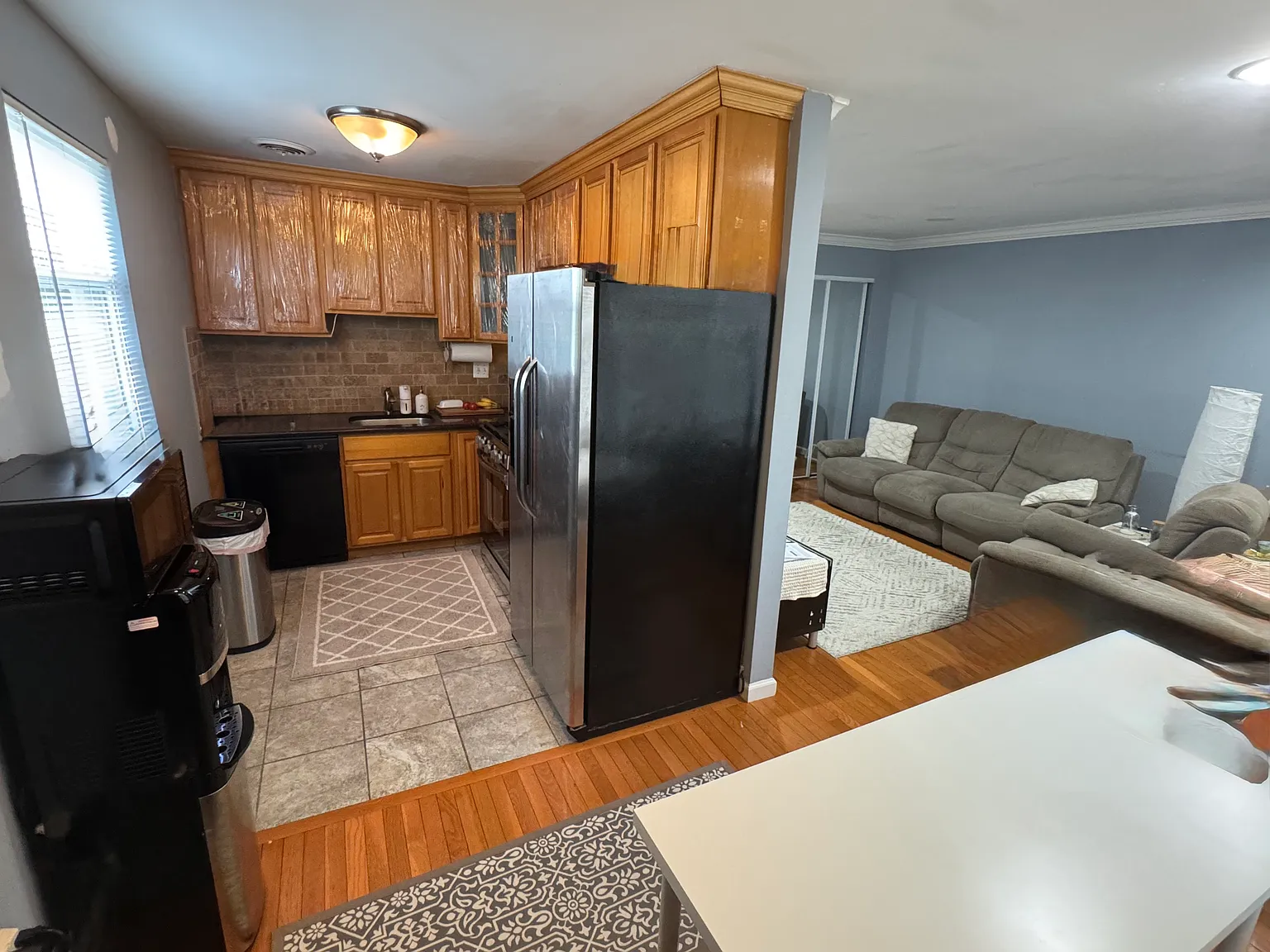 458 Parlin St — Photo 2