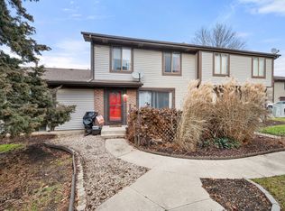 1539 Timberwood Ct, Sycamore, IL 60178