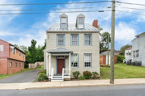 409 N Augusta St #A Photo 1