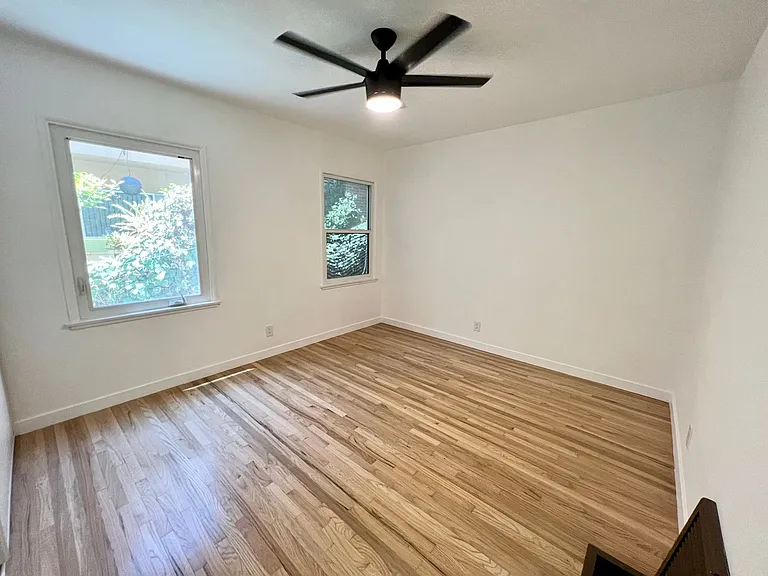 7962 Norton Ave — Photo 13
