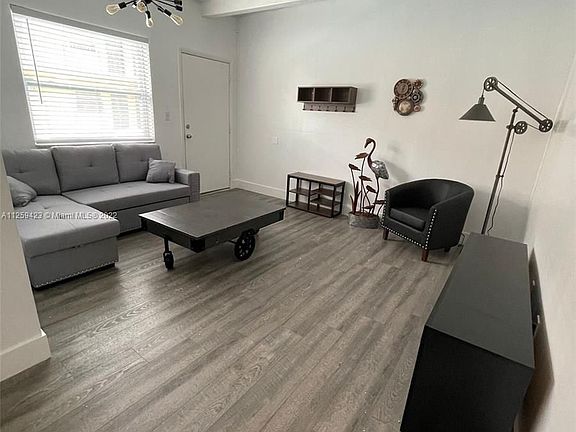 3rd image of 1975 NE 135th St APT 2F