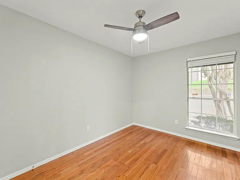 1015 E Yager Ln #158 — Photo 12