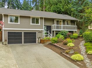18721 SE 44th Pl, Issaquah, WA