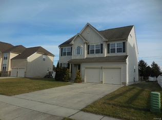 71 Conifer Way, Sicklerville, NJ 08081