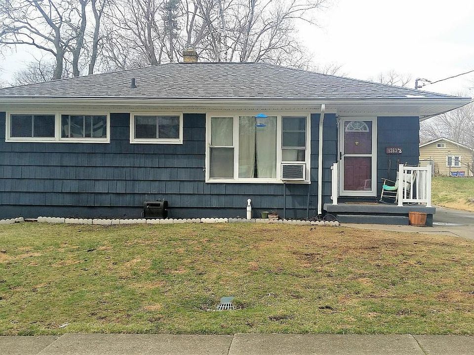 1st image of 1263 Eastern Pl NE