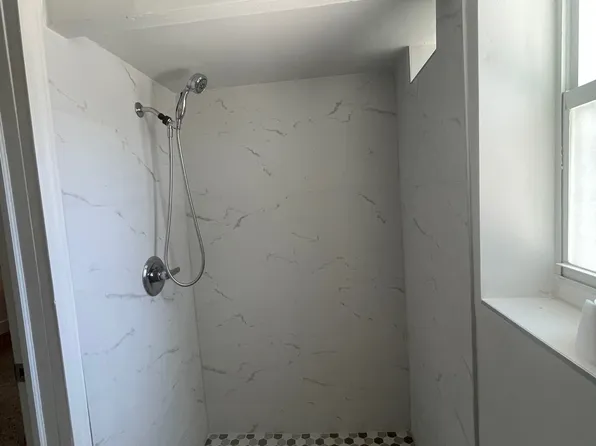 240 NW 64th St APT 4, Miami, FL 33150