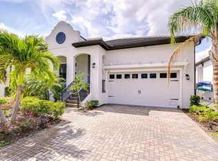 1015 Seagrape Dr, Ruskin, FL 33570