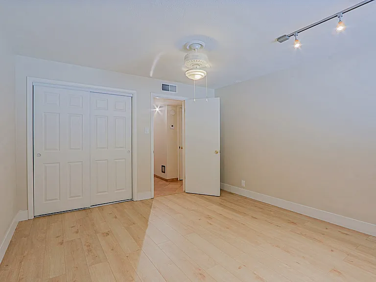 6203 N 12th Pl #3 — Photo 7