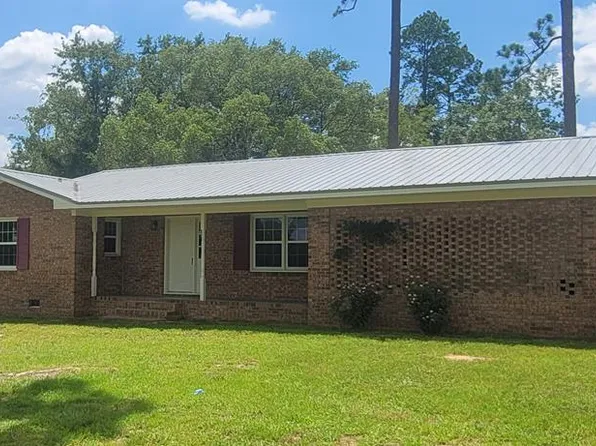 901 Lakeview Ave, Douglas, GA 31533