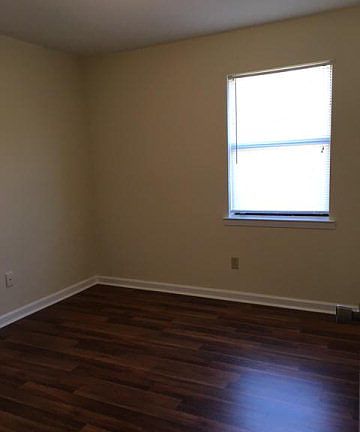 4th image of 109 Melissa St