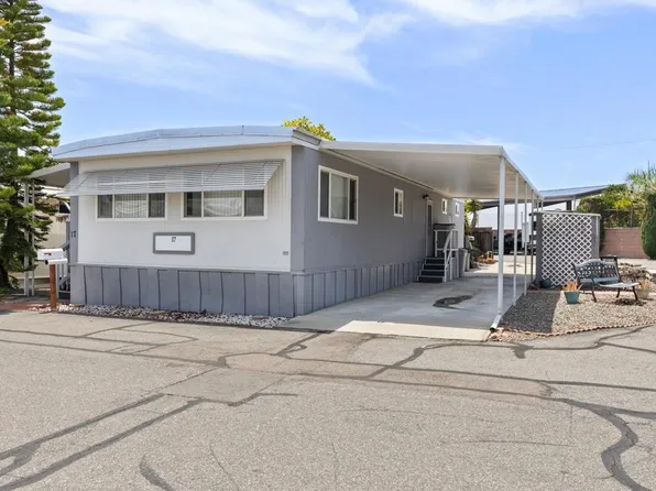 17 Blue Sky Ln, Oceanside, CA 92056