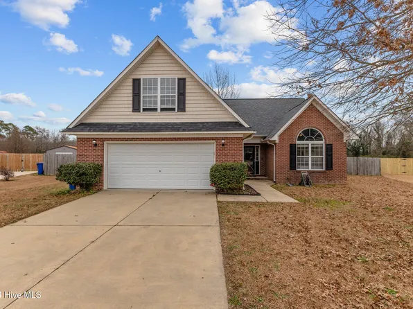 412 Seabiscuit Drive, Raeford, NC 28376