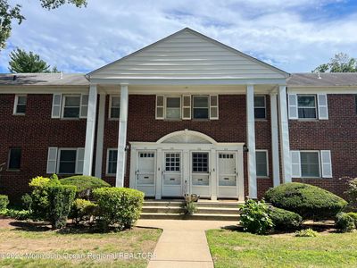 172 Manor Dr, Red Bank, NJ, 07701