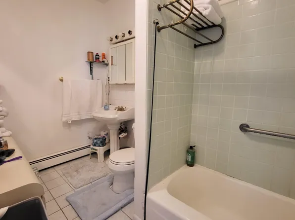 1506 Summit Avenue image 17 of 44