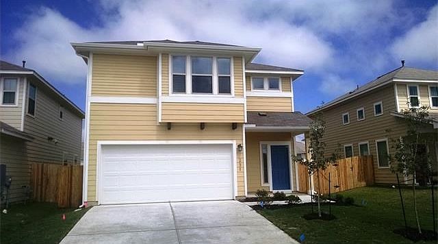 1st image of 251 Twisted Oaks Ln