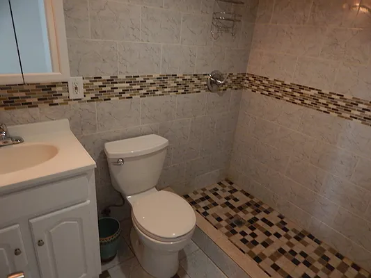 Rented by Capri Jet Realty Corp | media 11