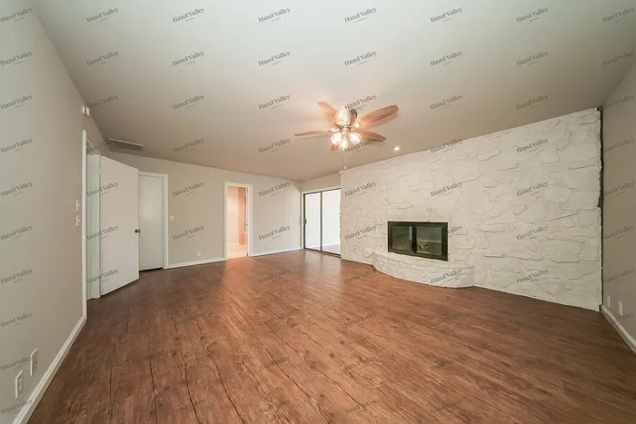 2208 Brookhaven Ct — Photo 7