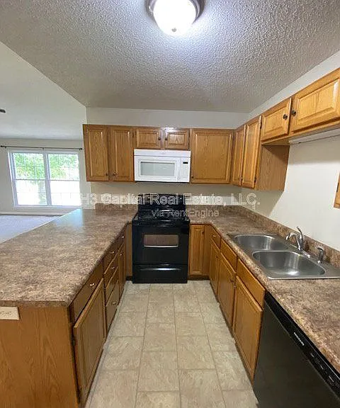 315 Hannah Dr — Photo 9