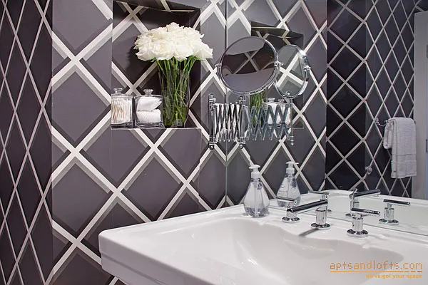 Sold by aptsandlofts.com | media 19