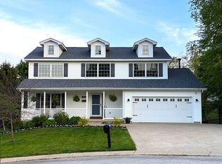 1209 W Dove Cir, Bloomington, IN 47403