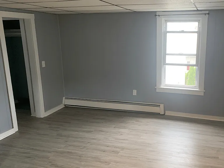 34 Main St — Photo 7
