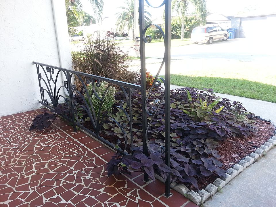 Beautiful front porch!