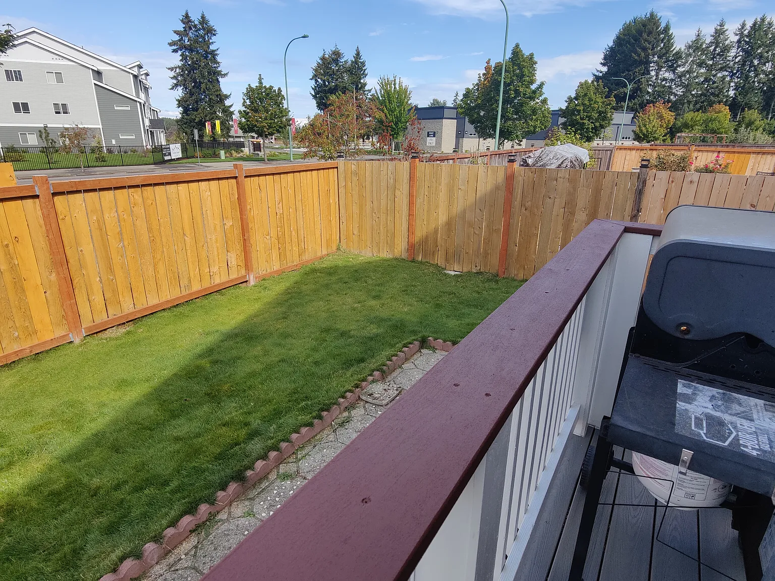 3 bed, 2.5 bath, 1732 sqft, $2,500 — Photo 3