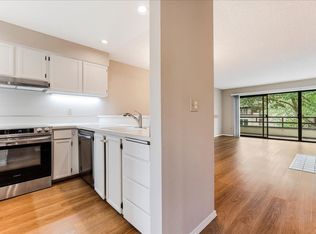 5150 S Landing Dr #205B2, Portland, OR 97239