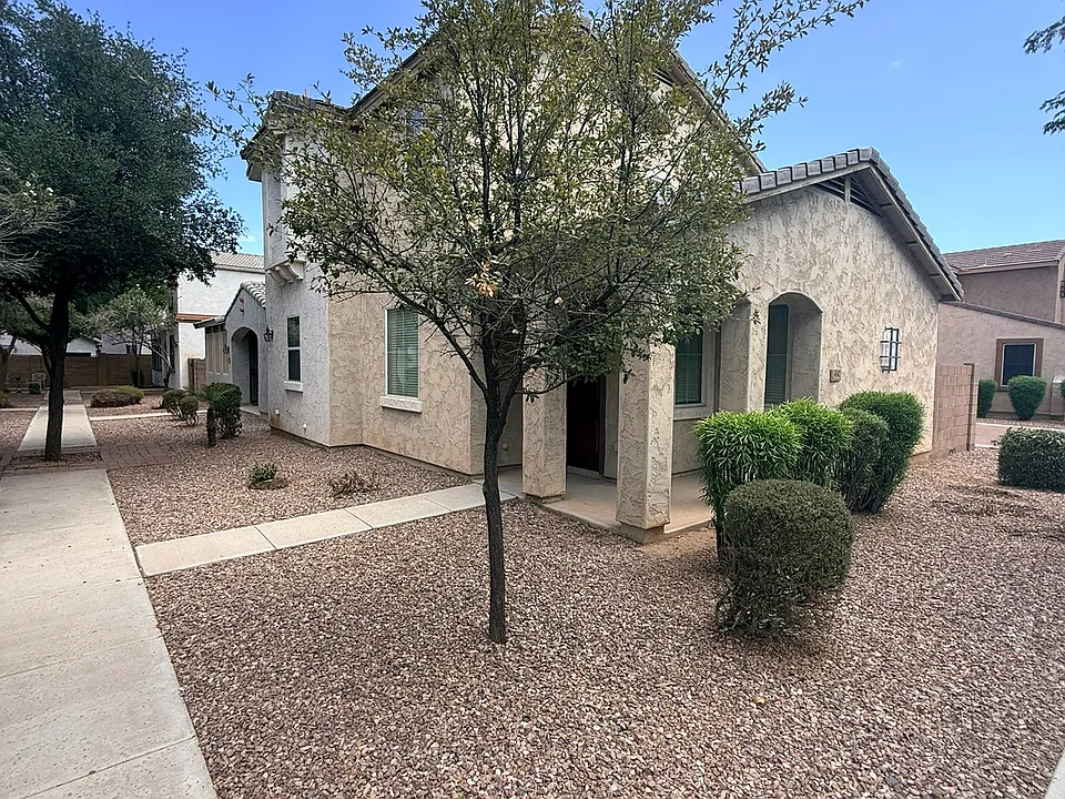 4342 E Carla Vista Dr
