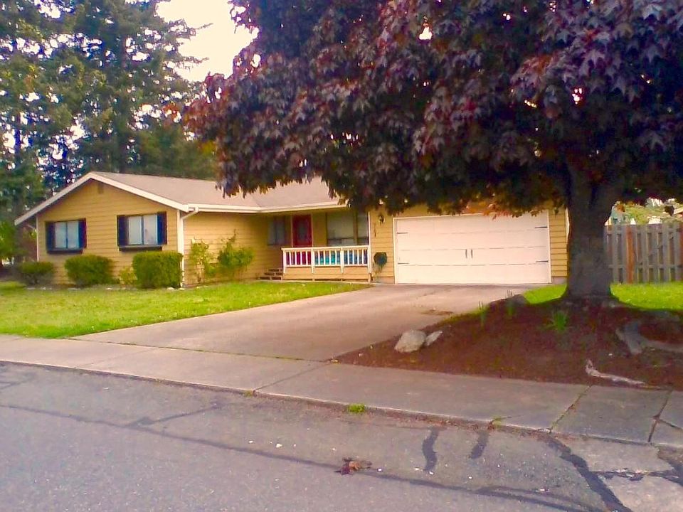 1st image of 764 NW Fairhaven Dr