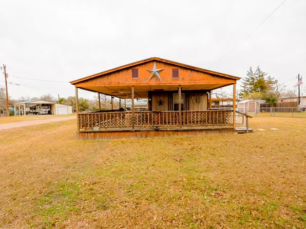 301 Glennwood Cir, Somerville, TX 77879