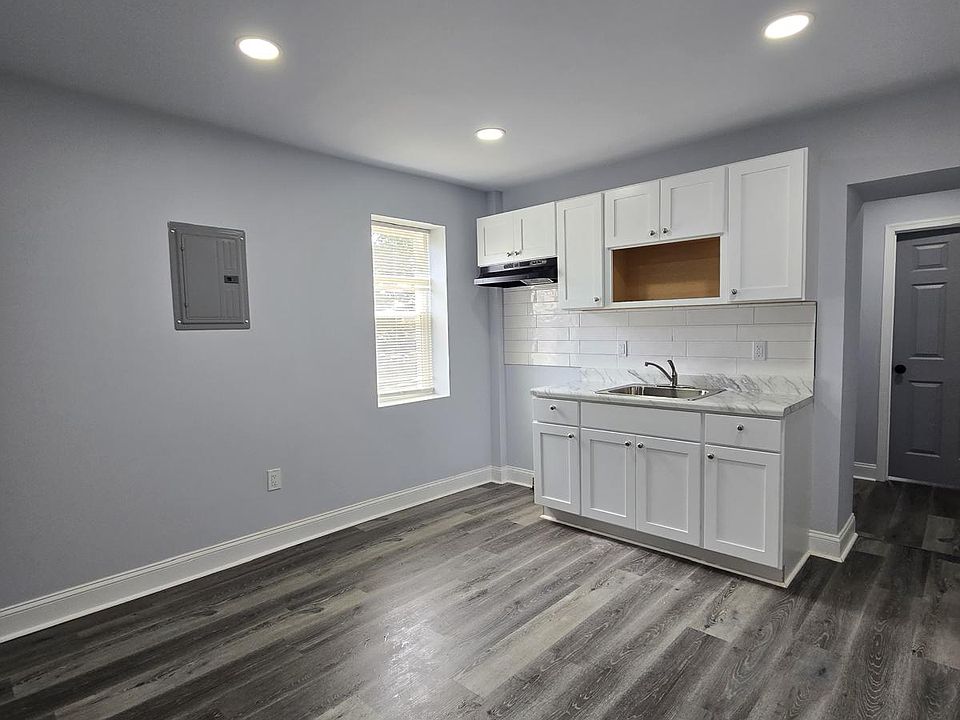 1st image of 5532 Sprague St #2