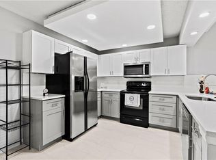 6404 Royal Woods Dr, Fort Myers, FL 33908