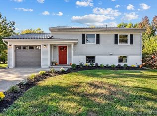 613 Cherokee Dr, New Albany, IN 47150