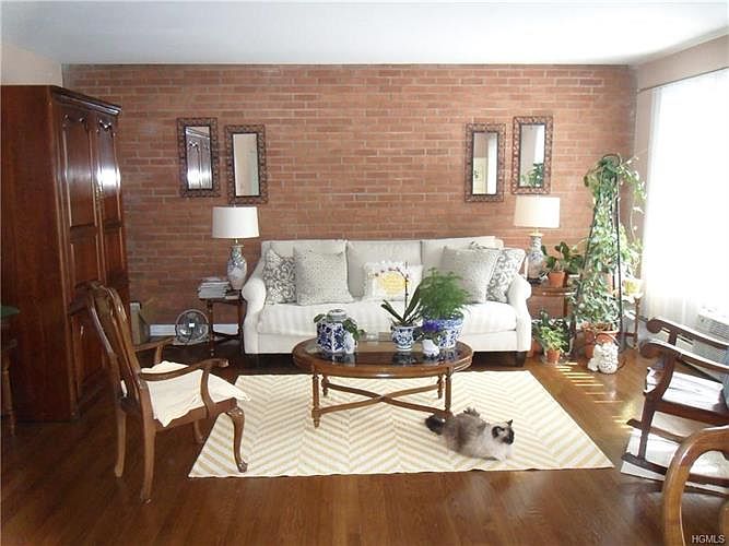 1st image of 12 Barnett Dr #7