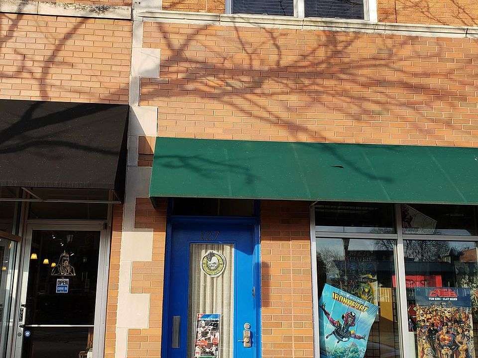 1st image of 127 W 1st St #4