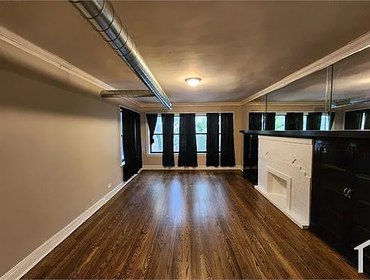 3 bed, $1,860 — Photo 4