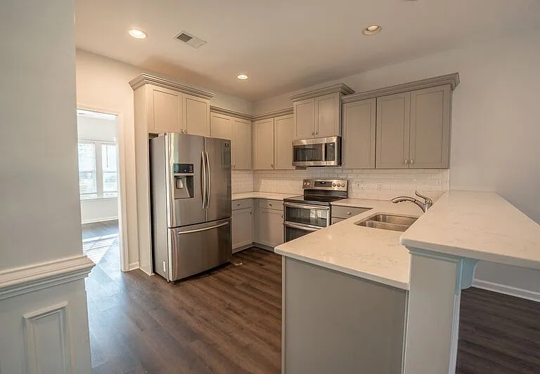 293 McCrady Dr — Photo 17